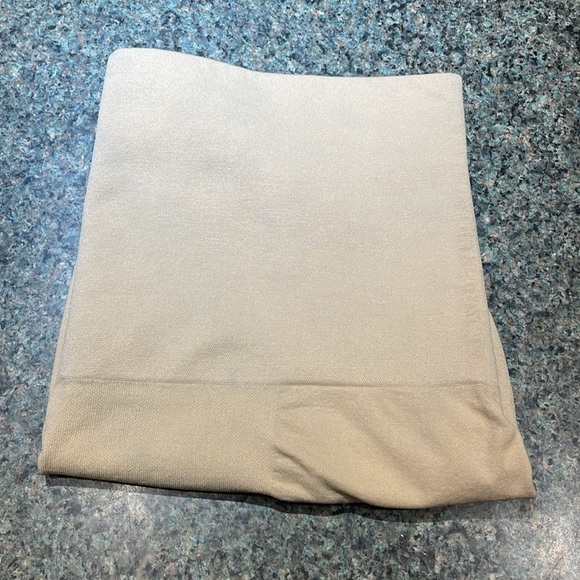 Secret Solutions high waisted plus size shapewear size 28/30 Nude colored - Picture 7 of 7